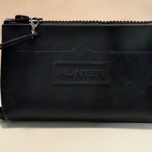 Hunter Target Small Wristlet